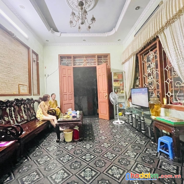 Bán nhà trịnh đình cửu, hoàng mai, 84m, 4 tầng, mặt tiền 5.8m, giá 7.2 tỷ.