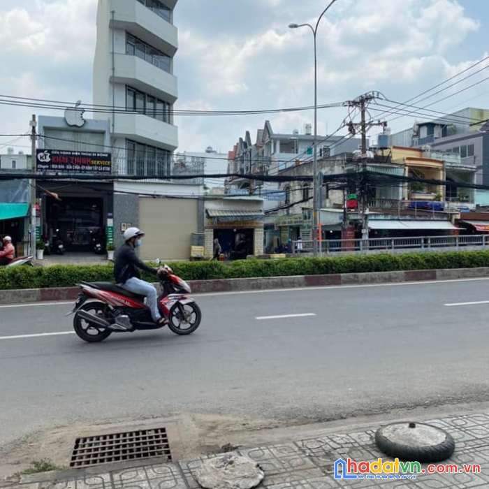 Mặt tiền quang trung phường 8  gò vấp, 4 tầng 135m2, giá 19 tỷ