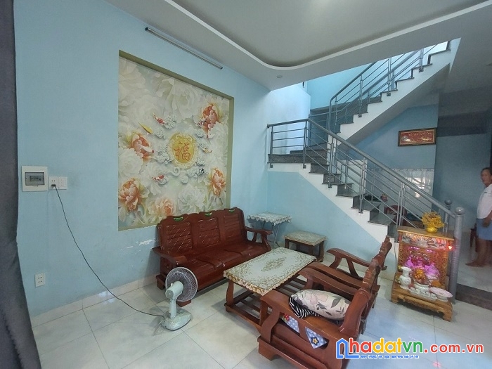 Mặt tiền 2 tầng góc trung nghĩa 4 ở nhiều người buôn bán tốt