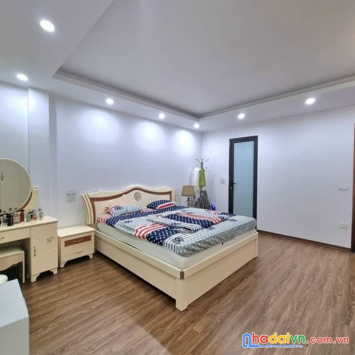 Bán gấp nhà phương mai, đống đa, hiện đại, dân trí cao, 41m2, 3 ngủ siêu rộng