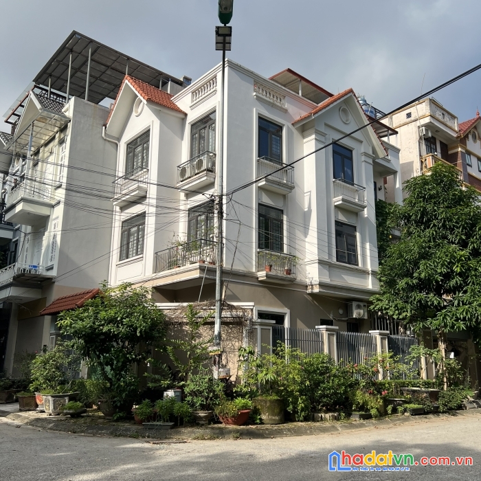 Bán biệt thự văn khê 185m2 lô góc kinh doanh nhỉnh 25 tỷ thương lượng.