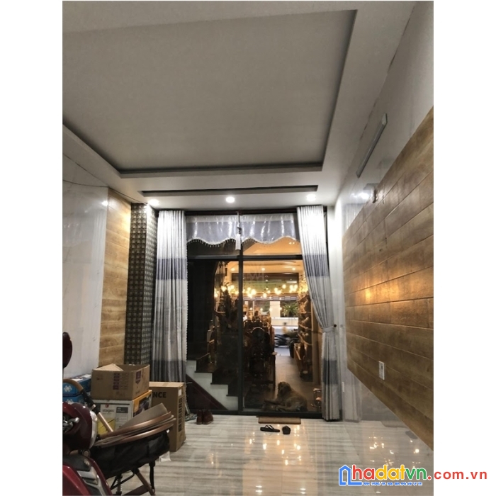 Hạ 1 tỷ. nhà 160m x 3 tầng mặt tiền đường núi thành giá chỉ hơn 10 tỷ