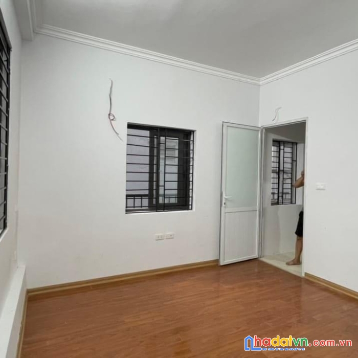 Rẻ nhất ngọc lâm căn góc 2 thoáng ôtô đỗ cổng 40m chỉ 3.9tỷ