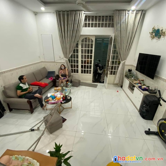 Bán nhà 3 tầng đường tân kỳ tân quý, hẻm 3m, 84m2 chỉ 6.95 tỷ, lô góc cực thoáng mát