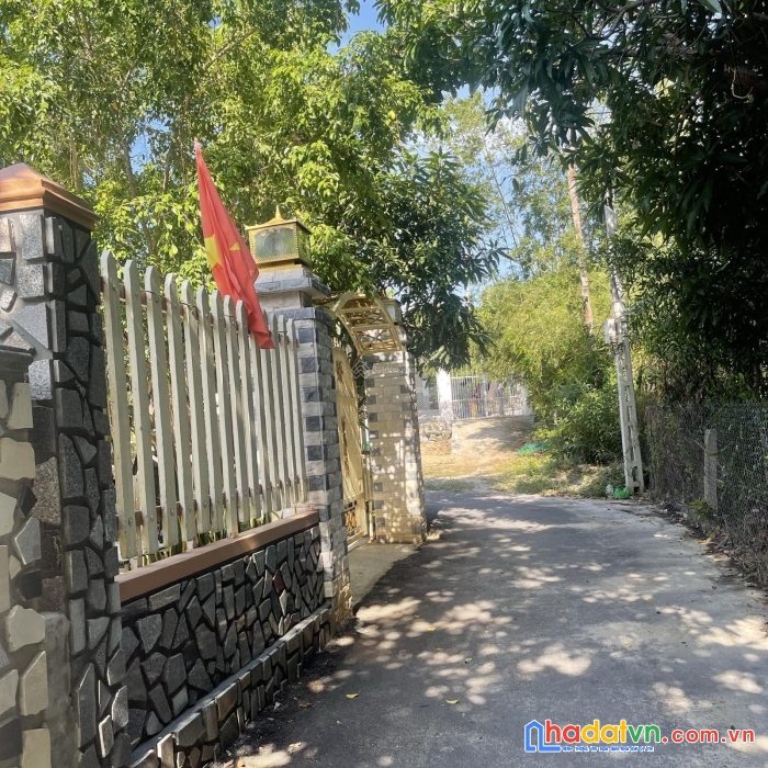 Cần bán lô đất gần khu trung tâm