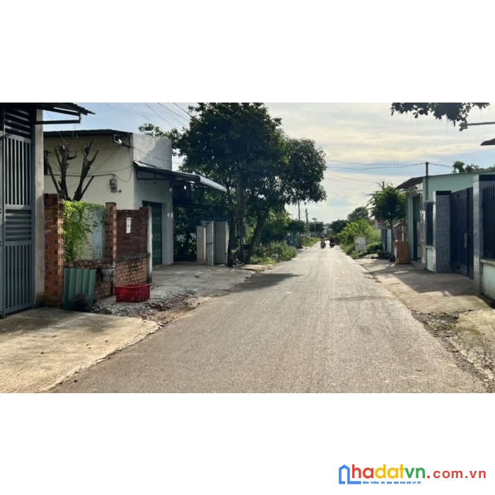 Lô góc 2 mặt tiền hưng thịnh, trảng bom, giá 1,380 tỷ.