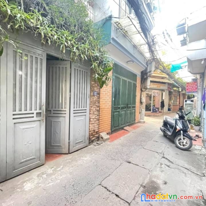 Bán đất kim ngưu, hai bà trưng, 133m, mặt tiền 10m, giá 7.5 tỷ.