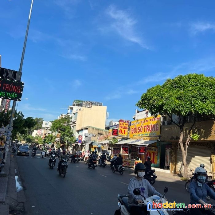 Mặt tiền kinh doanh đắt giá - đường 16m vỉa hè 3m - ngay tân sơn nhì giao trường chinh, âu cơ -