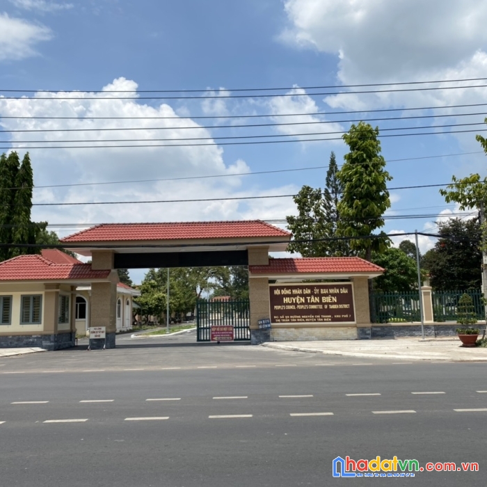 Bán đất tặng nhà ngay chợ tân biên chỉ càn 300 triệu