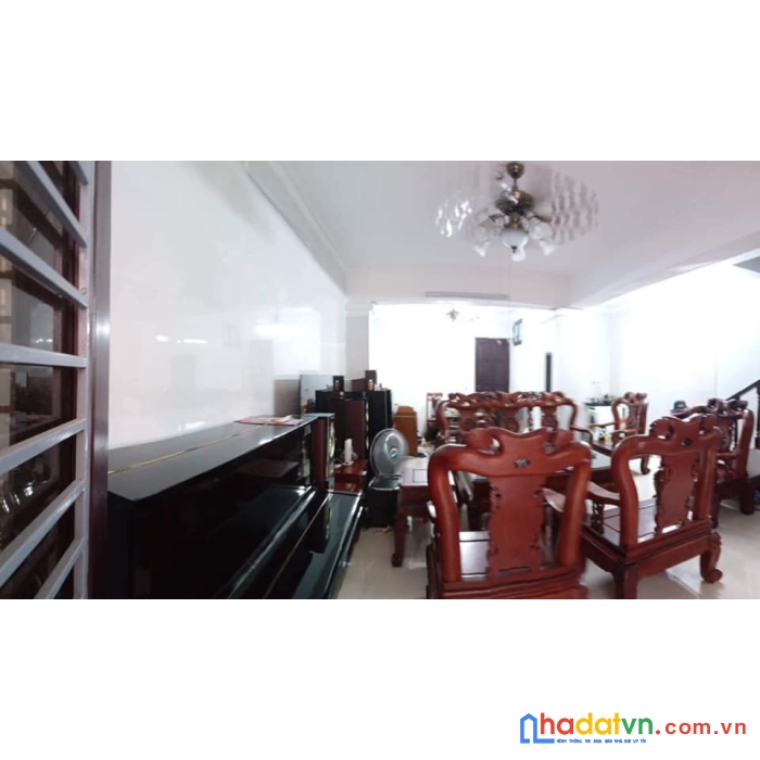 Bán nhà hiếm có khó tìm phố ao sen