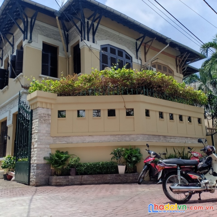 Bán nhà biệt thự cổ, quận 3, trần quốc thảo, ngang 12.5 x 21, nhỉnh 80 tỷ.