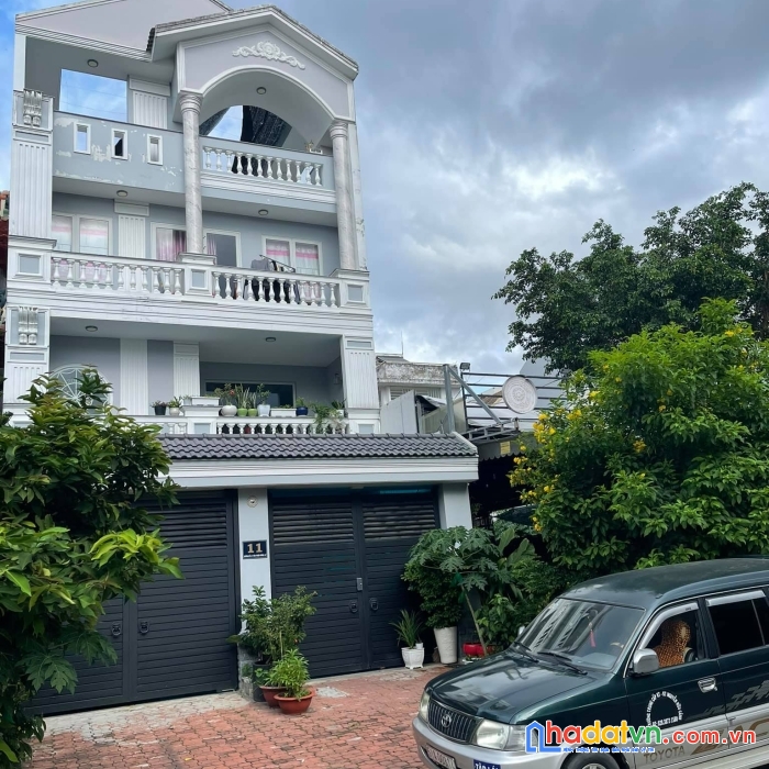 Mặt tiền đường số q4, 156m2 ngang 7 chỉ 32 tỷ, tiện xây mới