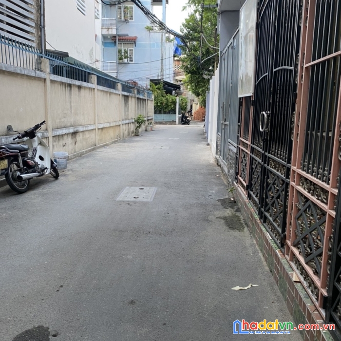 Chủ bán gấp nhà 3 tầng kiệt ô tô 5m ông ích khiêm
