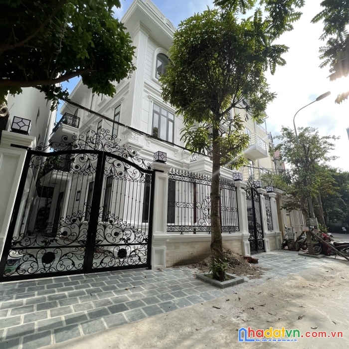 Bán lô góc biệt thự văn khê 200m2  kinh doanh nhỉnh 25 tỷ thương lượng.