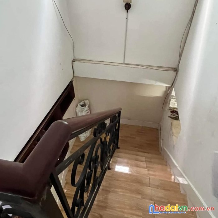 Nhà sát mặt tiền khu vip cạnh bàu cát tân bình xe hơi đỗ cửa giá nhình 5 tỷ