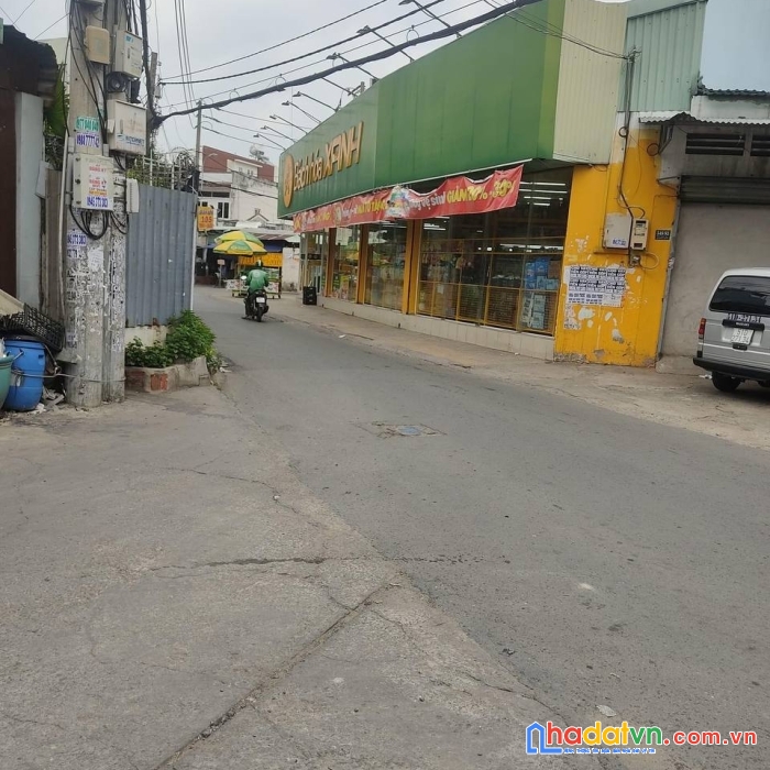 Bán đất tặng kèm nhà siêu nát đường số 8, hẻm 4m, 80m2 chỉ 4.8 tỷ, giá đầu tư, khu vực gần aeon