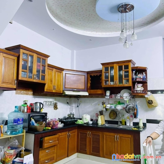 Lê cảnh tuân - tân phú,  81m2 giá chỉ 6 tỷ còn thương lượng nhà mới ở ngay.