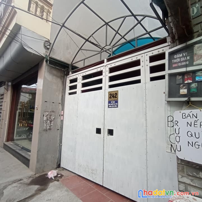 Hết tiền cần bán nhà quan nhan 34 m 5 tần giá nhỉnh 3 tỷ