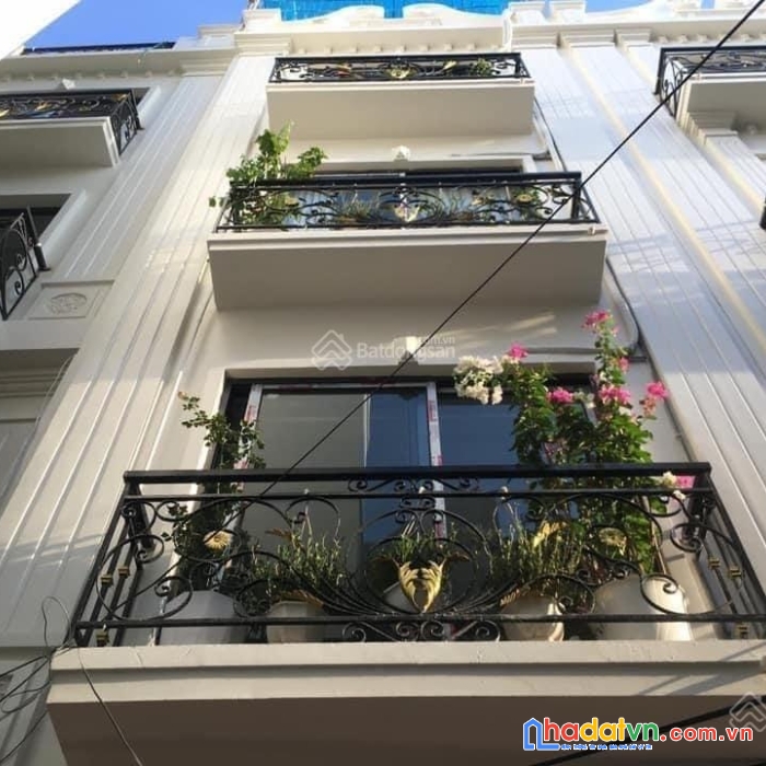 Bán nhà 40m2 x 5 tầng, nhỉnh 4ty, lợi nhuận dòng cho thuê 12tr/thang
phú đô - lê quang đạo - nam