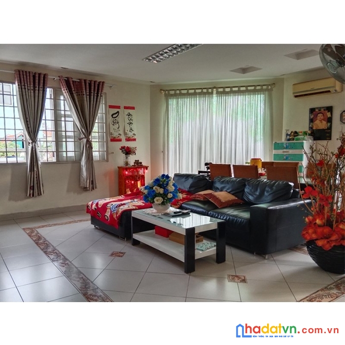 Bán nhà mt 5m cmt8 , 125 m2 (8*15) 12.5 tỷ, 1-0-2, bán đất tặng nhà