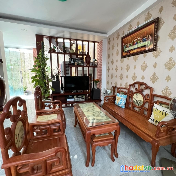 Hxh tô ký 60m2 cực thoáng, nhà kiên cố, xem thích ngay