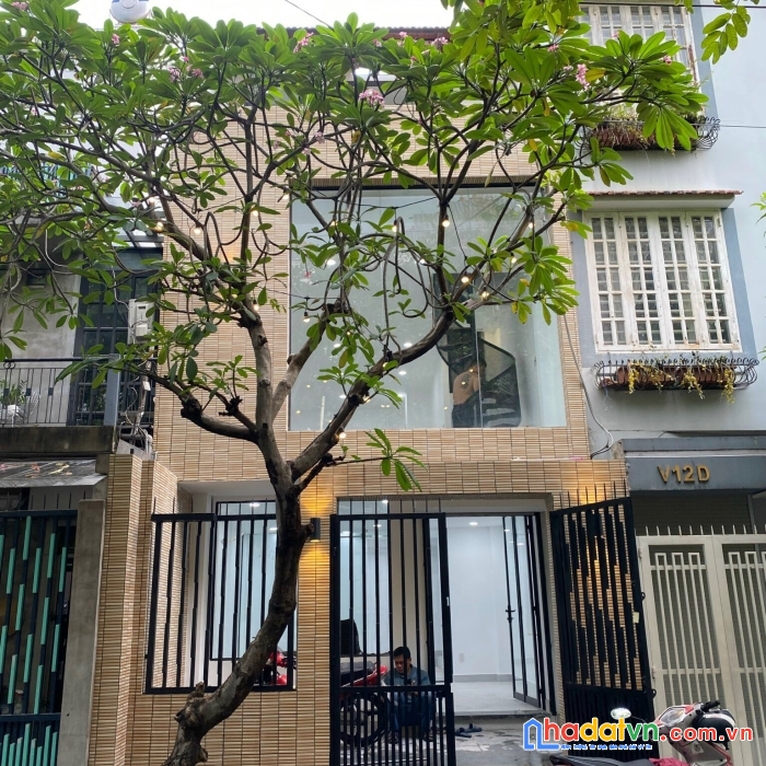 Nhà bán mặt tiền hương giang p15.q10, 3 lầu giá 14.2 tỷ tl