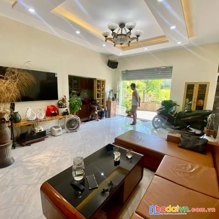 Bán nhà cực đẹp ngọc thụy.88mx5t,5 ngủ,ôtô đỗ cửa t/máy.nhỉnh 10 tỷ