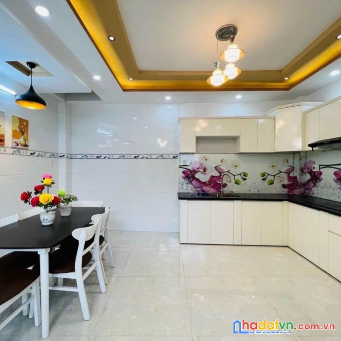 Nhà đẹp, phú nhuận, 5 x 11.5m, 3 lầu, 8.9 tỷ, huỳnh văn bánh