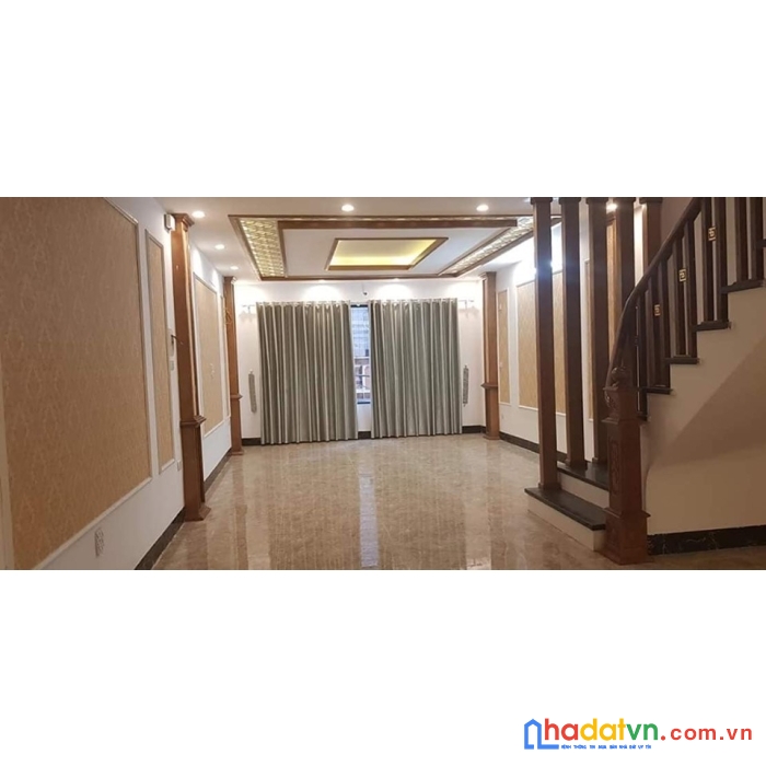 Hẻm xe tải hoàng sa ở ngay 2 lầu btct tặng nội thất bán gấp