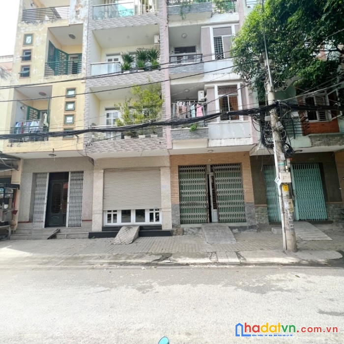 Nhà cấp 4 mặt tiền đường 198 cao lỗ phường 4 quận 8 - mr quí