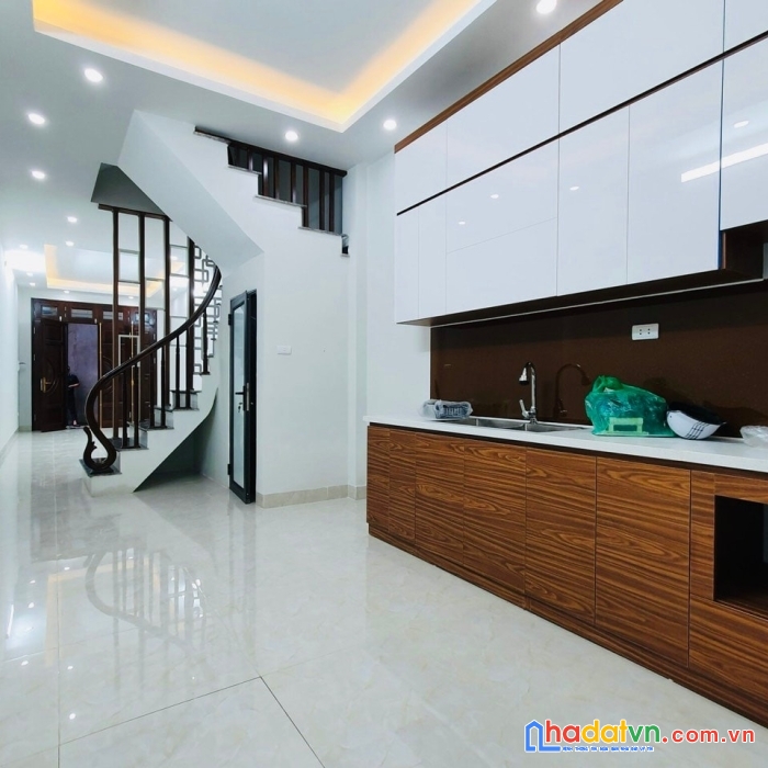 6 tỷ tl - tt cầu giấy - nhà mới ở luôn - 3 gác tận cửa - gần phố
