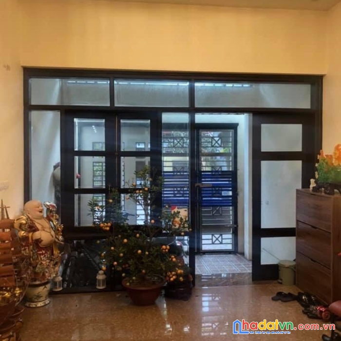 Cần bán gấp. 79m2 3 tầng mặt tiền 4m mặt ngõ văn chương - đống đa giá nhỉnh 9 tỷ. kinh doanh ô tô