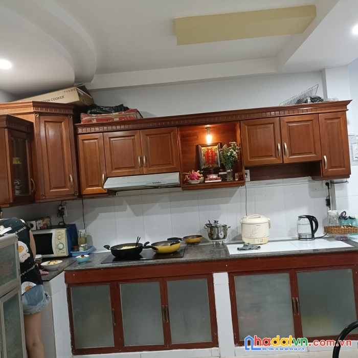 Bán nhà sát mặt tiền tân sơn nhì, ngang 8.5m, 3 mặt hẻm, vừa ở vừa kinh doanh bao đỉnh, đang cho