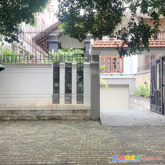 Bán biệt thự siêu đẹp (8x20m) đường trần thị nơi khu cao lỗ p4q8 giá 24.5 tỷ