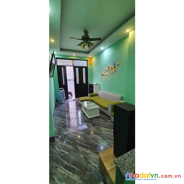 Nhỉnh 3 tỷ có ngay nhà đẹp trung tâm thạch bàn s 39m × 4 tầng - ô tô- gần chợ .
