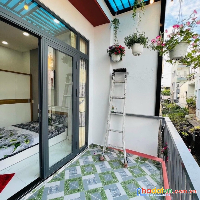 Nhà đẹp, thoại ngọc hầu, 3.2 x 12m, rẻ chỉ 4.5 tỷ, tân phú
