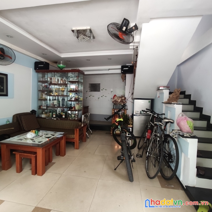 Nhà mặt tiền hà huy tập, 4 tầng, ngang 5, gần ngã tư