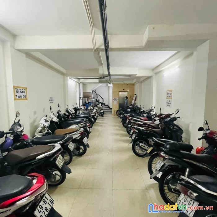 Hẻm ô tô chdv thang máy bùi đính túy bình thạnh 23 phòng