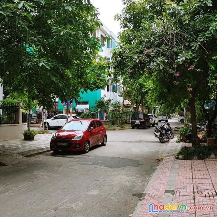 8 tỷ, 50m x 5 tầng ,  nhà siêu đẹp phân lô liền kề  kđt văn khê hà đông