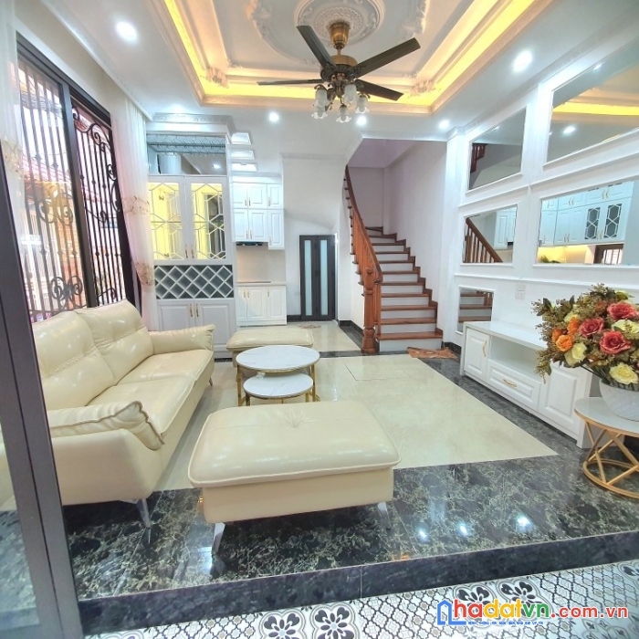 Bán nhà phố vương thừa vũ, thanh xuân. dt33m2. 6 tầng, 5 tỷ. 0338080356