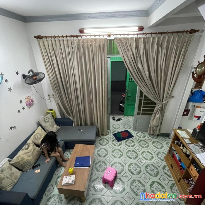 Nhà hxh, mặt tiền khủng bố 8m, đg quang trung - gò vấp - dt 8x5m. giá 4.x tỉ thương lượng