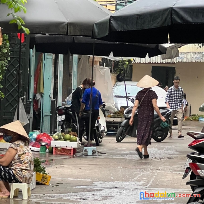 Mặt chợ kinh doanh sầm uất! phố đặng văn ngữ, 68m2, mt 6,8m, vài bước ra hồ đắc di.