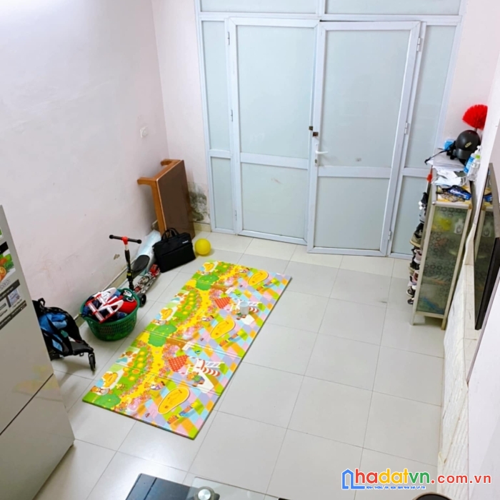 Bán nhà vĩnh hưng, hoàng mai, 20m, 4 tầng, mặt tiền 3.2m, giá 2.1 tỷ.