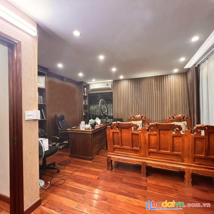 Giảm sập sàn 16 tỷ rưỡi, nhà 5 tầng, dt 71m², phố nguyễn thị định
