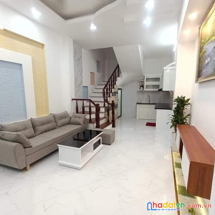 Bán nhà hoàng mai ngõ thông - 3 gác đỗ cửa – gần phố - tặng  full 100% nội thất- 3.98 tỷ- lh