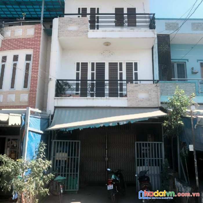 Cần bán gấp nhà mặt tiền đường nguyễn văn linh q7