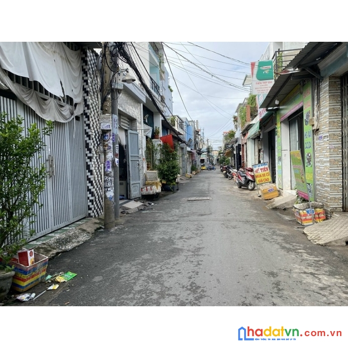 Bán nhà kế trường đh công nghiệp, tân phú, 83 m2, 3 tầng, nhỉnh 7 tỷ