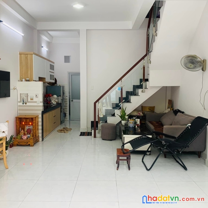 Bán nhà 2tầng 46m2 hxh bình đông quận 8 giá 3tỷ450