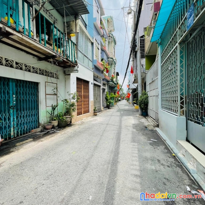 Hxh nguyễn ảnh thủ 60m2 vị trí siêu đẹp ngay coopmart, sát mặt tiền