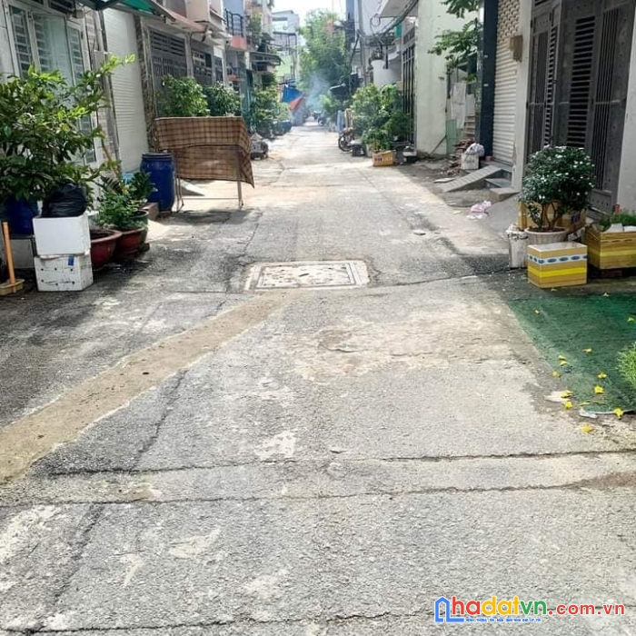 Nhà đẹp như biệt thự 3 tấm đúc btct vào ở ngay, khu bình hưng hòa b, quận bình tân. dân cư đông.